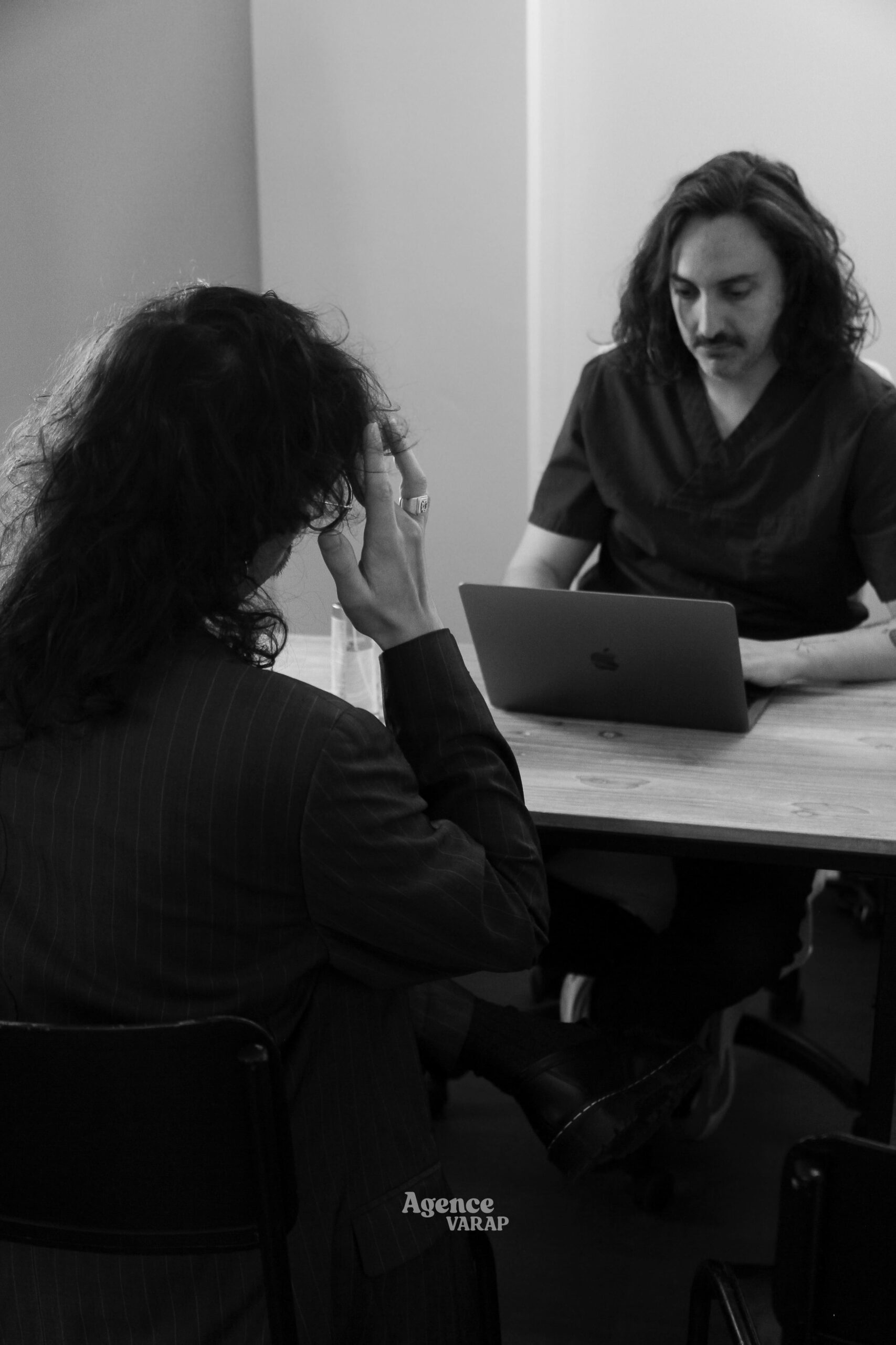 C’est une question que posent souvent les patients à la fin d’une consultation : « Est-ce que je peux reprendre le volant ?